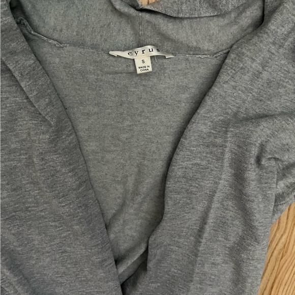 CYRUS Open front gray long cardigan​ - Picture 3 of 3